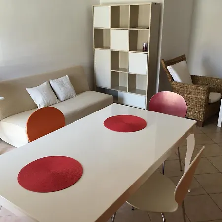 Bilocale Arancio In Zona Residenziale *
