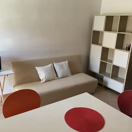 Bilocale Arancio In Zona Residenziale Apartment Olbia