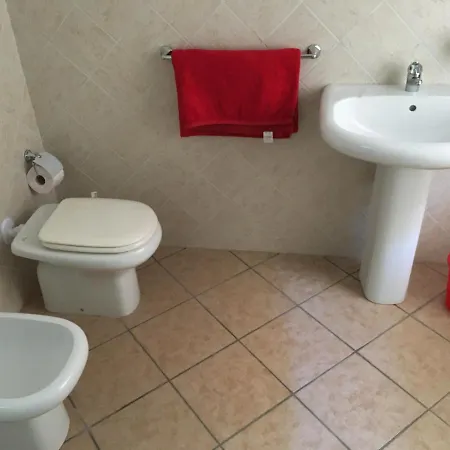 Bilocale Arancio In Zona Residenziale Appartement Olbia